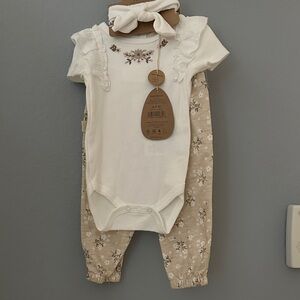 Floral Kids Matching Set - White and Tan